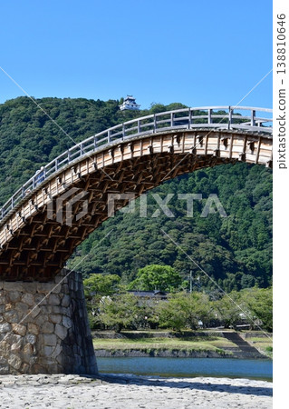 Iwakuni Castle 83: Keep, Kintaikyo Bridge Iwakuni Castle 83: Keep, Kintaikyo Bridge 138810646