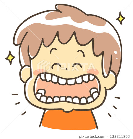 一個牙齒潔白閃亮、笑容燦爛的孩子 138811893