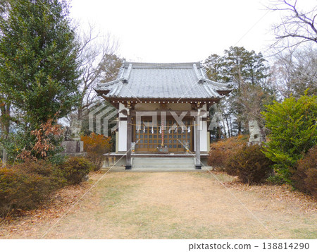 四山神社、參拜殿、高見城本城遺址 四山神社、參拜殿、高見城本城遺址 138814290