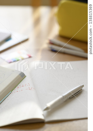Learning image Learning image 138815369