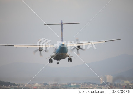 aircraft aircraft 138820076