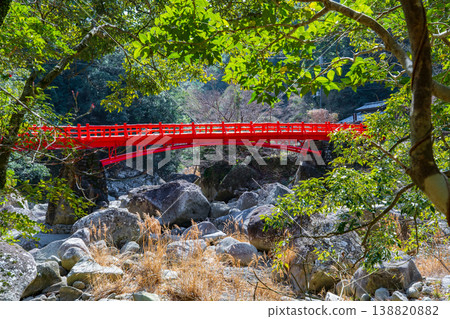 Red Waterfall Viewing Bridge in Kijetsukyo Gorge, Tanabe City, Wakayama Prefecture Red Waterfall Viewing Bridge in Kijetsukyo Gorge, Tanabe City, Wakayama Prefecture 138820882