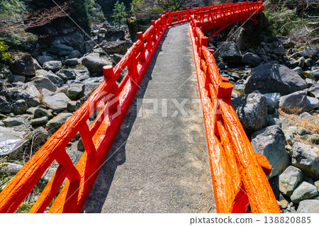 Red Waterfall Viewing Bridge in Kijetsukyo Gorge, Tanabe City, Wakayama Prefecture Red Waterfall Viewing Bridge in Kijetsukyo Gorge, Tanabe City, Wakayama Prefecture 138820885