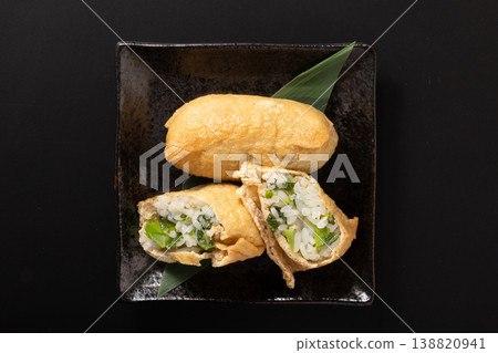 Inari sushi (with rapeseed blossoms and mustard dressing) 138820941