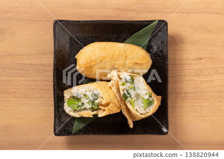 稻荷壽司（配油菜花和芥末醬） 138820944