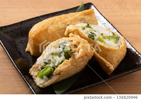 稻荷壽司（配油菜花和芥末醬） 138820946