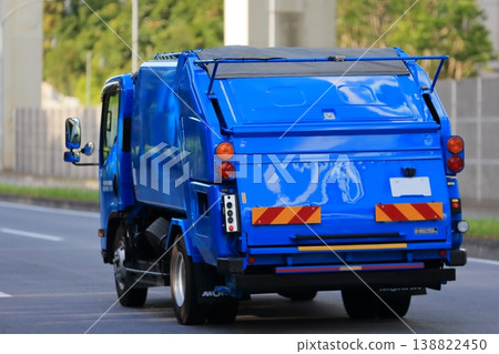 Garbage truck (garbage truck) image Garbage truck (garbage truck) image 138822450