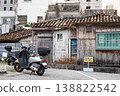 Nostalgic Okinawan back alleys 138822542