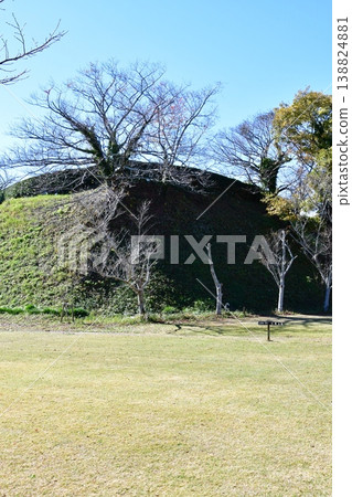 橫須賀城055：北之丸、本丸土城 138824881