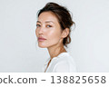 Young lady's portrait 138825658