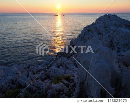 Sunset and sea at Shirasaki Coast: A breathtaking view of Wakayama. Sunset and sea at Shirasaki Coast: A breathtaking view of Wakayama. 138825673