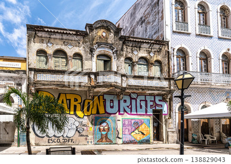 Traditional Portuguese architec Traditional Portuguese architec 138829043
