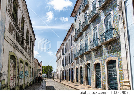 Traditional Portuguese colonial Traditional Portuguese colonial 138829053