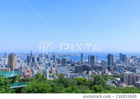 初夏的神戶街頭 138832688