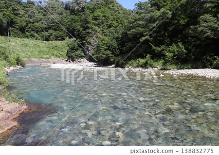 The Kiyotsu River flows near the entrance to Kiyotsu Gorge (Tokamachi City, Niigata Prefecture). The Kiyotsu River flows near the entrance to Kiyotsu Gorge (Tokamachi City, Niigata Prefecture). 138832775