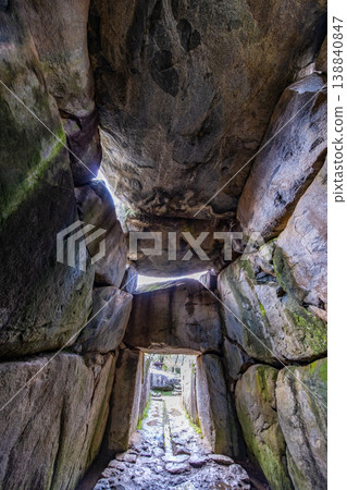 石舞台墓:一座巨石墓室 石舞台墓:一座巨石墓室 138840847