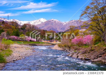 音流與雪谷川岳 音流與雪谷川岳 138841370