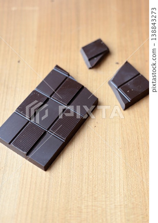 70% cocoa chocolate bar, high-cocoa chocolate 138843273