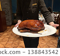 High-end Chinese roast suckling pig | A dish served at a luxury restaurant 138843542