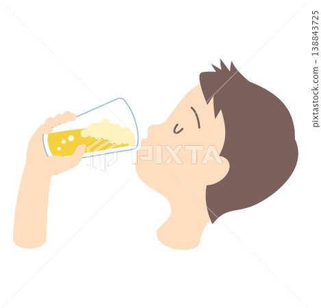 男性喝啤酒 男性喝啤酒 138843725