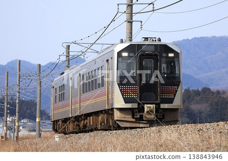 【JR東日本】GV-E400系列(上越線:村上至岩船町) 【JR東日本】GV-E400系列(上越線:村上至岩船町) 138843946