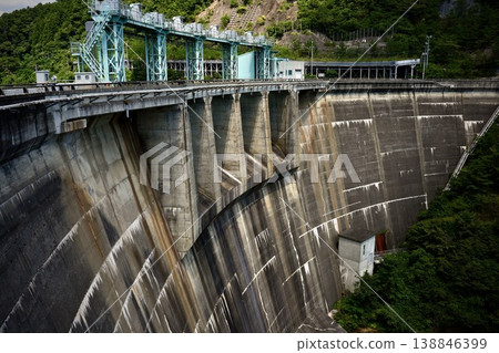 Okura Dam in Sendai City: The texture of a double-arch concrete dam 138846399