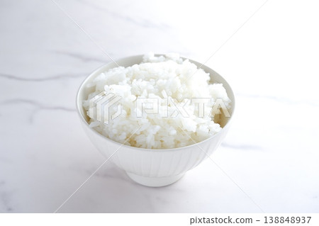 Freshly cooked, piping hot rice Freshly cooked, piping hot rice 138848937