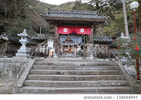 A view of the grounds of Shirayama Hime Shrine in Iwakuni City, Yamaguchi Prefecture. A view of the grounds of Shirayama Hime Shrine in Iwakuni City, Yamaguchi Prefecture. 138848945