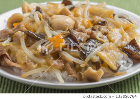 八寶炒飯風格的中國米飯 八寶炒飯風格的中國米飯 138850764