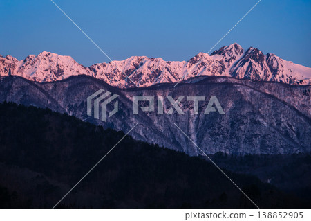 五龍山的摩根地段 五龍山的摩根地段 138852905