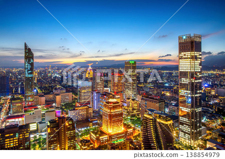 Aerial shot of Cityscape ait night in Taipei, Taiwan. 138854979