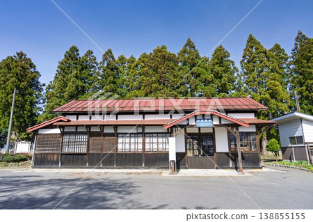 山形縣長井市長井線宇前成田站的春花 山形縣長井市長井線宇前成田站的春花 138855155