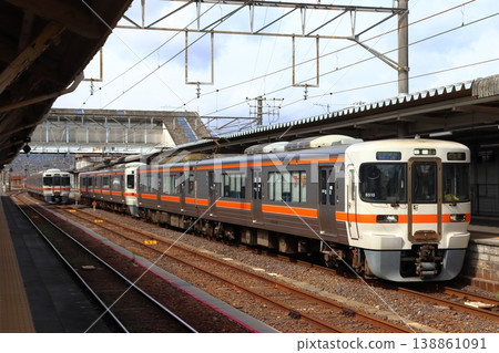 [CJ] 關西本線 313系列車（單人快速服務：名古屋 ⇔ 龜山） 138861091