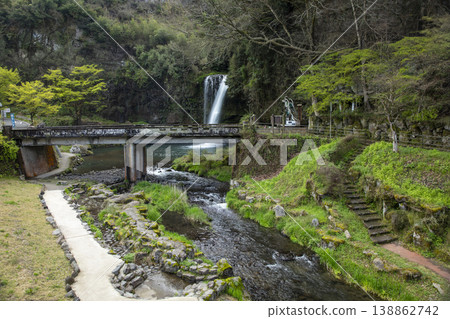 A landscape featuring the Jion Waterfall in Kusu Town, Oita Prefecture. 138862742