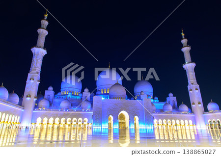 A very beautiful night view of the Sheikh Zayed Grand Mosque in Abu Dhabi A very beautiful night view of the Sheikh Zayed Grand Mosque in Abu Dhabi 138865027
