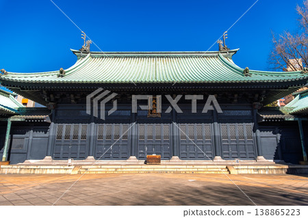 A clear blue sky and the "Taiseiden" hall of Yushima Seido in Bunkyo Ward, Tokyo. A clear blue sky and the "Taiseiden" hall of Yushima Seido in Bunkyo Ward, Tokyo. 138865223