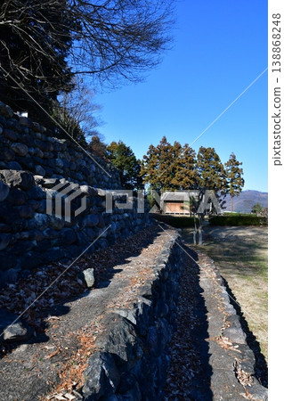 八形城 160:第三道圍牆的石牆,樑柱式建築 八形城 160:第三道圍牆的石牆,樑柱式建築 138868248