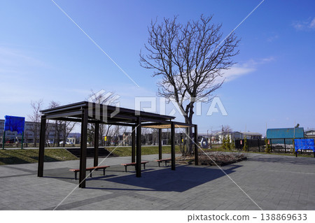 Spring at Sakura Park, the former site of the station (former Shintotsukawa Station) Spring at Sakura Park, the former site of the station (former Shintotsukawa Station) 138869633