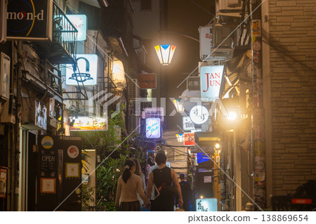 新宿金街 138869654