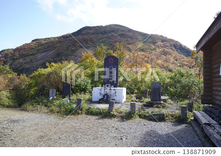 從八海山索道健行:從女忍堂眺望藥師岳 - 2025年10月23日 從八海山索道健行:從女忍堂眺望藥師岳 - 2025年10月23日 138871909