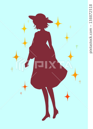 盛夏時節,一位女士外出,光彩照人。 盛夏時節,一位女士外出,光彩照人。 138872518