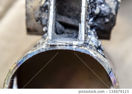 Welding parts racks rods by electric welding 138879123