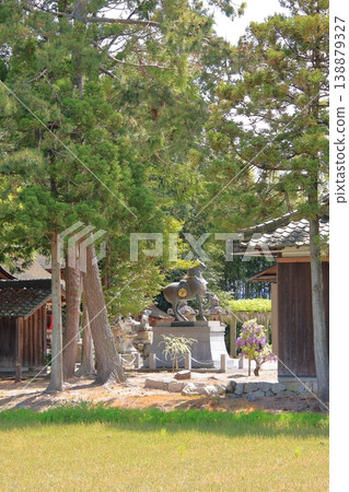 Kusatsu City, Shiga Prefecture: Three famous wisteria viewing spots and shrines: Sōsha Shrine and Shina Shrine Kusatsu City, Shiga Prefecture: Three famous wisteria viewing spots and shrines: Sōsha Shrine and Shina Shrine 138879327
