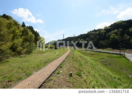 Scenery along the abandoned Meitetsu Mikawa Line Scenery along the abandoned Meitetsu Mikawa Line 138881718