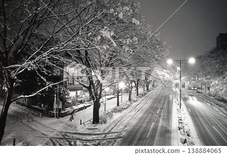 白雪皚皚的表參道,1970 年代 白雪皚皚的表參道,1970 年代 138884065