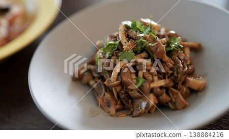 醃製蘑菇 138884216