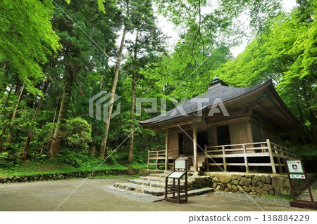 岩手縣平泉市，原金色堂 138884229