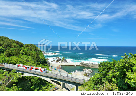 藍天碧海的岩手縣三陸鐵道 藍天碧海的岩手縣三陸鐵道 138884249