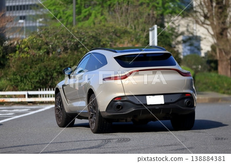 British-made SUV vehicle image British-made SUV vehicle image 138884381