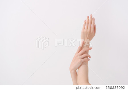 一張女性手臂的圖片 一張女性手臂的圖片 138887092